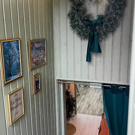 Le Petit Boudoir * Крайова
